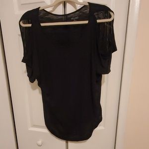 Cold Shoulder Tshirt *sold on ♏